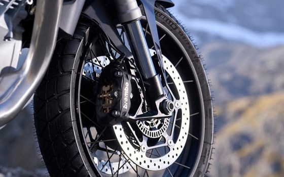 Verleihmotorrad Moto Guzzi Stelvio vom Händler Sauer & Freuding GbR TOPSPEED Motorradwelt Trier - Bild 4