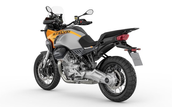 Verleihmotorrad Moto Guzzi Stelvio vom Händler Sauer & Freuding GbR TOPSPEED Motorradwelt Trier - Bild 9