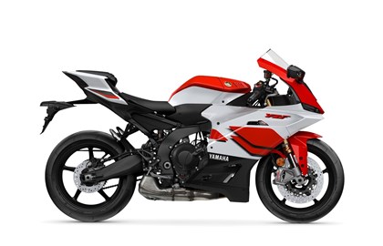 Leihmotorrad Yamaha R9