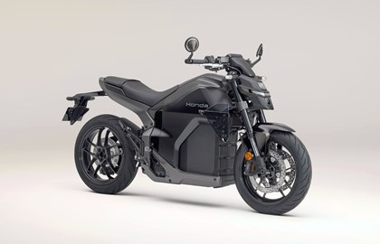 Leihmotorrad Honda WN7