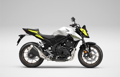 Leihmotorrad Honda CB500 Hornet E-Clutch