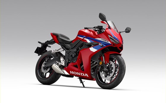 Verleihmotorrad Honda CBR650R E-Clutch vom Händler Biker Stable GmbH & Co. KG - Bild 5