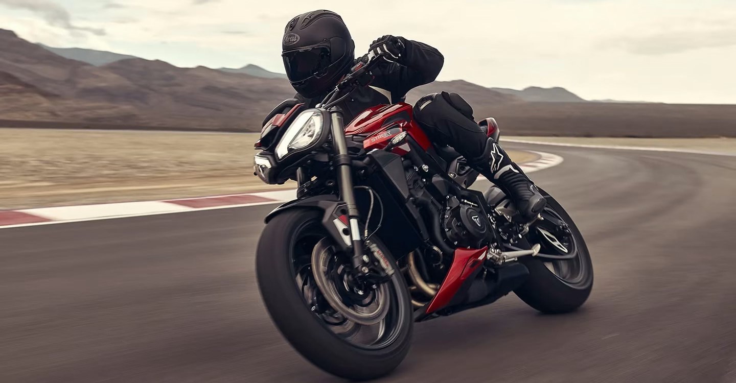 Verleihmotorrad Triumph Street Triple 765 RS vom Händler Warm Up Zweiradtechnik GmbH