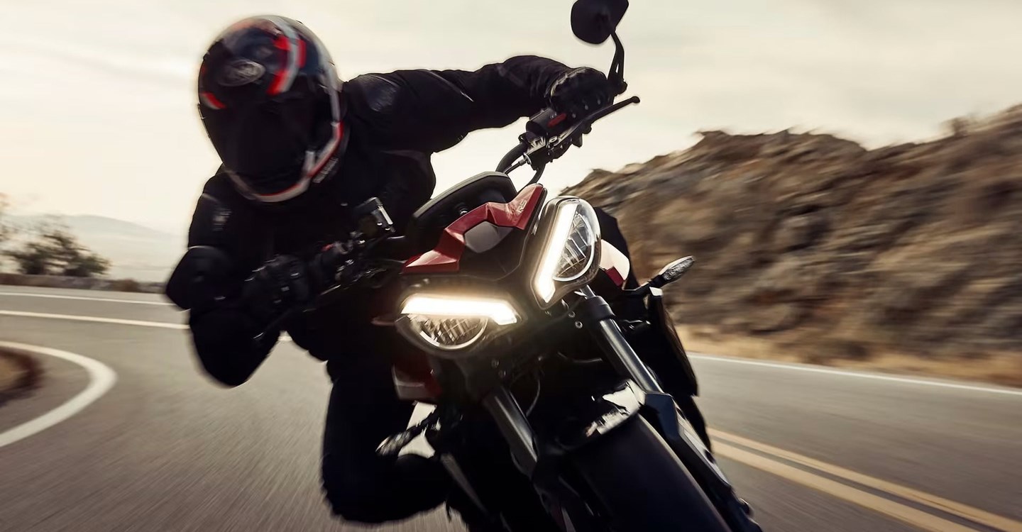 Verleihmotorrad Triumph Street Triple 765 RS vom Händler Warm Up Zweiradtechnik GmbH