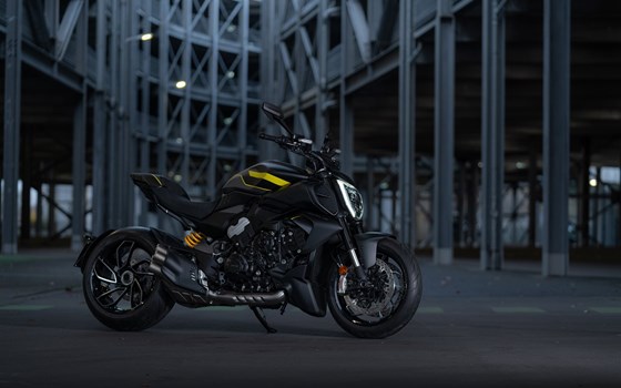 Verleihmotorrad Ducati Diavel V4 vom Händler Motorrad Meisterei Lange e.K. - Bild 2 Verleihmotorrad Ducati Diavel V4 vom Händler Motorrad Meisterei Lange e.K. - Bild 2