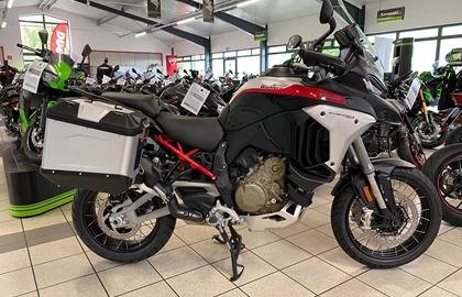 Leihmotorrad Ducati Multistrada V4 S Leihmotorrad Ducati Multistrada V4 S