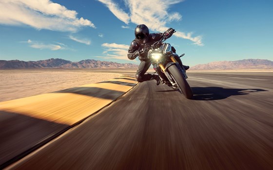 Verleihmotorrad Triumph Speed Triple 1200 RS vom Händler Motorrad Dirnberger GmbH & Co. KG - Bild 11 Verleihmotorrad Triumph Speed Triple 1200 RS vom Händler Motorrad Dirnberger GmbH & Co. KG - Bild 11