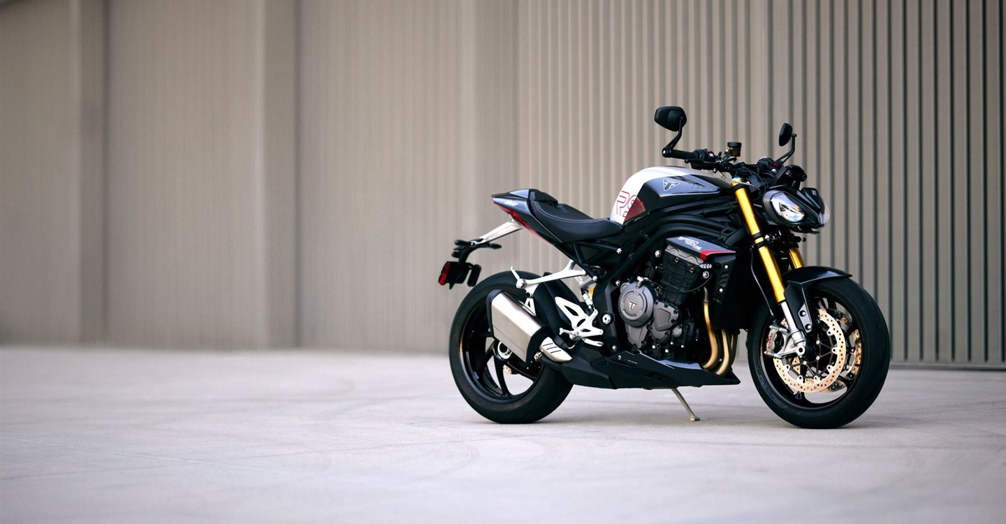 Verleihmotorrad Triumph Speed Triple 1200 RS vom Händler Motorrad Dirnberger GmbH & Co. KG