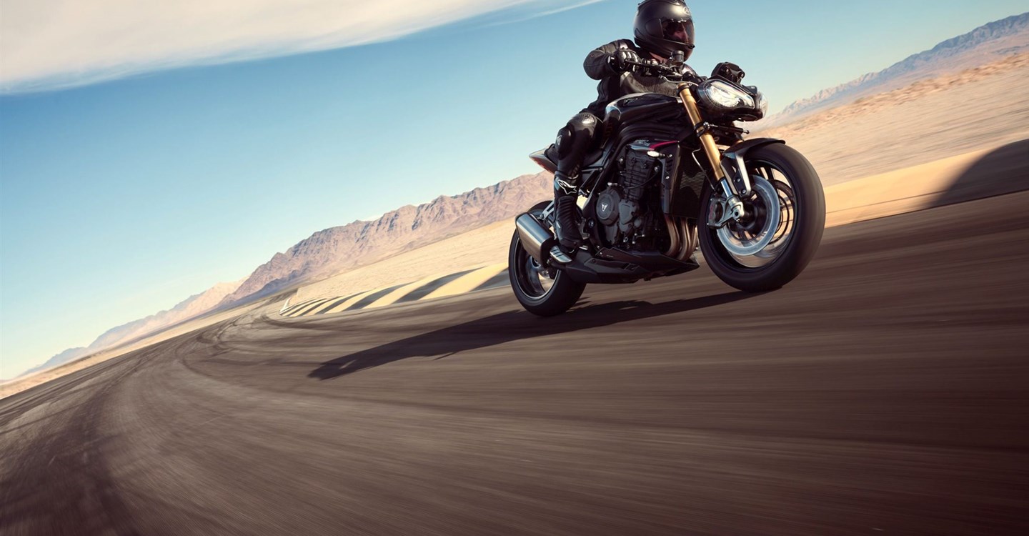Verleihmotorrad Triumph Speed Triple 1200 RS vom Händler Motorrad Dirnberger GmbH & Co. KG