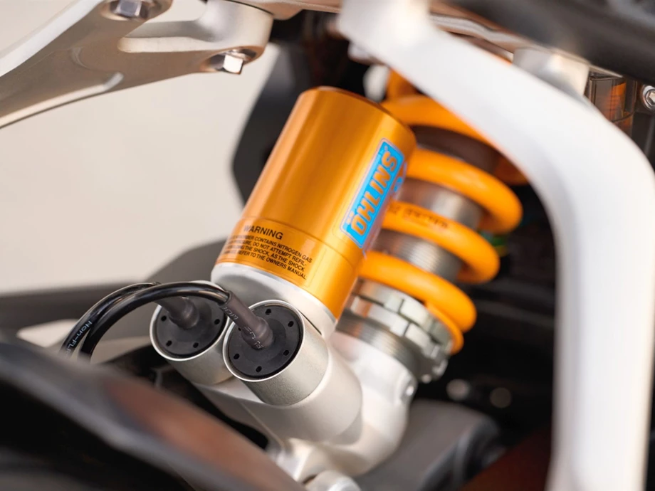 Verleihmotorrad Triumph Speed Triple 1200 RS vom Händler Motorrad Dirnberger GmbH & Co. KG Bild 5: Verleihmotorrad Triumph Speed Triple 1200 RS vom Händler Motorrad Dirnberger GmbH & Co. KG