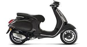 Leihmotorrad Vespa Sprint 125 i.e. 3V Leihmotorrad Vespa Sprint 125 i.e. 3V