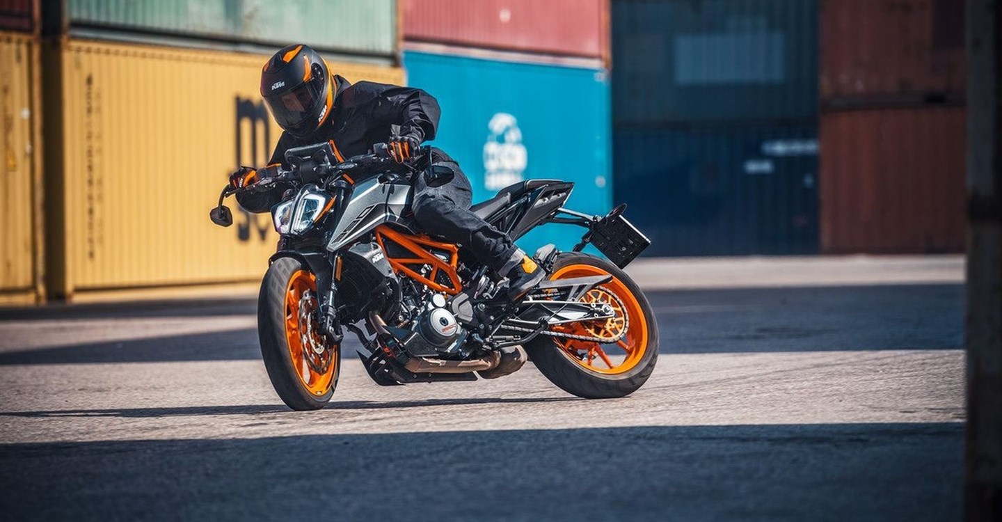 Verleihmotorrad KTM 390 Duke vom Händler Motorrad Dirnberger GmbH & Co. KG