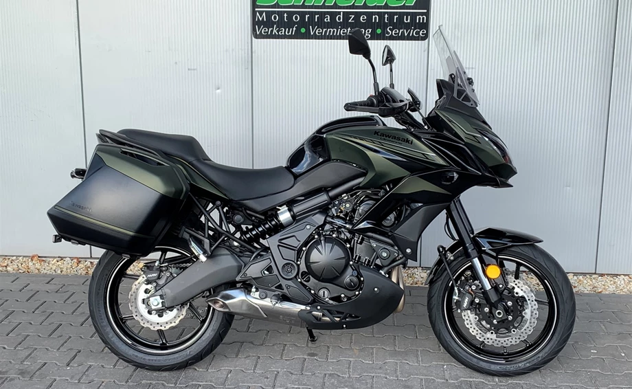 Verleihmotorrad Kawasaki Versys 650 vom Händler Schneider Motorradzentrum Bild 1: Verleihmotorrad Kawasaki Versys 650 vom Händler Schneider Motorradzentrum