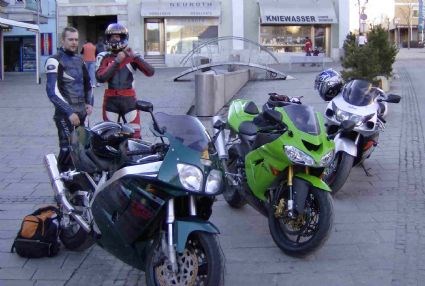 Umgebautes Motorrad Kawasaki Ninja ZX-10R von zech26 - Bild 1 Umgebautes Motorrad Kawasaki Ninja ZX-10R von zech26 - Bild 1