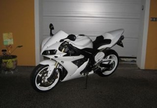 Yamaha R1