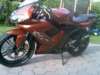 Umgebautes Motorrad Yamaha TZR 50 von Aeroblade - Bild 1