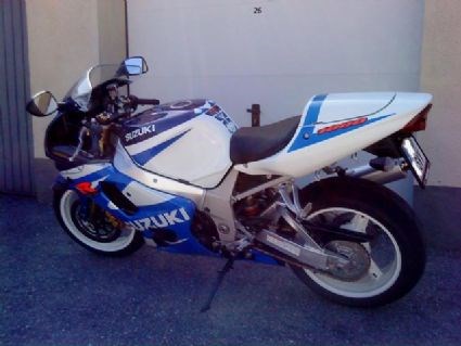 Umgebautes Motorrad Suzuki GSX-R 1000 von endo1 - Bild 3 Umgebautes Motorrad Suzuki GSX-R 1000 von endo1 - Bild 3