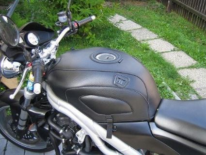 Umgebautes Motorrad Triumph Speed Triple 955i von speedtriplepani - Bild 2 Umgebautes Motorrad Triumph Speed Triple 955i von speedtriplepani - Bild 2