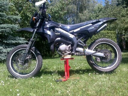 Umgebautes Motorrad Derbi Senda DRD X-Treme 50 SM von FredPerry12 - Bild 4 Umgebautes Motorrad Derbi Senda DRD X-Treme 50 SM von FredPerry12 - Bild 4