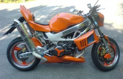 Honda VTR 1000 F Fire Storm Custom Bike