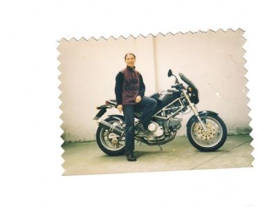 Umgebautes Motorrad Ducati Monster 900 i.e. Dark von Rossilina - Bild 1 Umgebautes Motorrad Ducati Monster 900 i.e. Dark von Rossilina - Bild 1