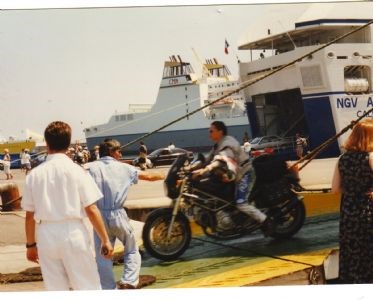 Umgebautes Motorrad Ducati Monster 900 i.e. Dark von Rossilina - Bild 2 Umgebautes Motorrad Ducati Monster 900 i.e. Dark von Rossilina - Bild 2