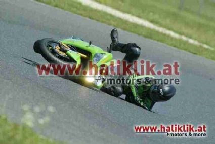 Umgebautes Motorrad Kawasaki Ninja ZX-6R von Badabu - Bild 5 Umgebautes Motorrad Kawasaki Ninja ZX-6R von Badabu - Bild 5