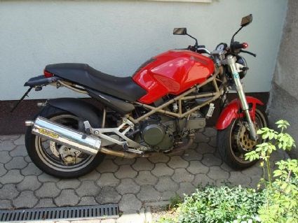Umgebautes Motorrad Ducati Monster 750 von psychomax - Bild 1