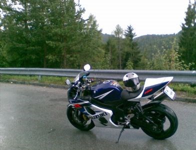 Umgebautes Motorrad Suzuki GSX-R 750 von DonKochi - Bild 3 Umgebautes Motorrad Suzuki GSX-R 750 von DonKochi - Bild 3