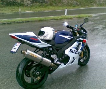 Umgebautes Motorrad Suzuki GSX-R 750 von DonKochi - Bild 4 Umgebautes Motorrad Suzuki GSX-R 750 von DonKochi - Bild 4