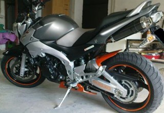 Suzuki GSR 600 Suzuki GSR 600