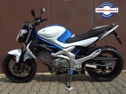 Umgebautes Motorrad Suzuki SFV 650 Gladius von 2Rad-Knoblauch - Bild 2 Umgebautes Motorrad Suzuki SFV 650 Gladius von 2Rad-Knoblauch - Bild 2