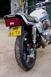 Umgebautes Motorrad Honda CB 900 F2 Bol d'or von mad69 - Bild 3 Umgebautes Motorrad Honda CB 900 F2 Bol d'or von mad69 - Bild 3