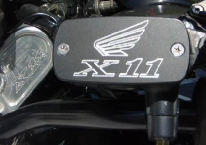 Umgebautes Motorrad Honda CB 1100 SF X-11 von carlos33 - Bild 2 Umgebautes Motorrad Honda CB 1100 SF X-11 von carlos33 - Bild 2