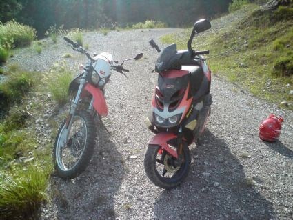 Umgebautes Motorrad Aprilia RX 50 von fbuser1048500 - Bild 5 Umgebautes Motorrad Aprilia RX 50 von fbuser1048500 - Bild 5