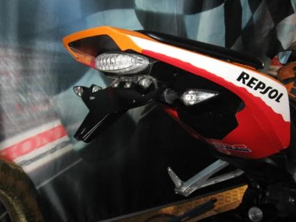 Umbgebautes Motorrad Honda CBR1000RR Fireblade Bild 4: Umbgebautes Motorrad Honda CBR1000RR Fireblade