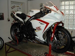Yamaha R1 Custom Bike Yamaha R1 Custom Bike