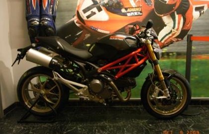 Ducati Monster 1100 S Custom Bike