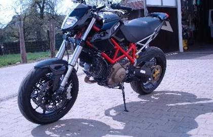 Ducati Hypermotard 1100 Custom Bike Ducati Hypermotard 1100 Custom Bike
