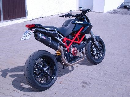 Umgebautes Motorrad Ducati Hypermotard 1100 von Braunbart Heribert Kilian GmbH - DUCATI SALZBURG - Bild 3 Umgebautes Motorrad Ducati Hypermotard 1100 von Braunbart Heribert Kilian GmbH - DUCATI SALZBURG - Bild 3