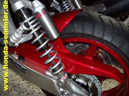 Umbgebautes Motorrad Honda CB 1300 S Bild 7: Umbgebautes Motorrad Honda CB 1300 S