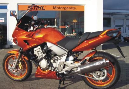 Umbgebautes Motorrad Honda CBF 1000 F Bild 1: Umbgebautes Motorrad Honda CBF 1000 F