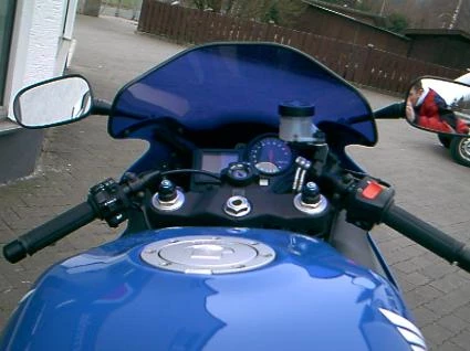 Umbgebautes Motorrad Honda CBR 900 RR Fireblade Bild 4: Umbgebautes Motorrad Honda CBR 900 RR Fireblade