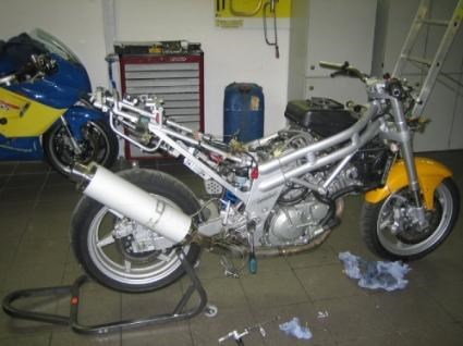 Umgebautes Motorrad Hyosung GT 650 R von Rameis Motorradhandel - Bild 2 Umgebautes Motorrad Hyosung GT 650 R von Rameis Motorradhandel - Bild 2