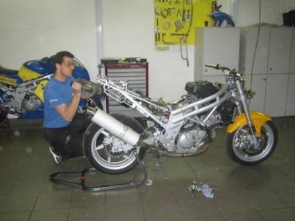 Umgebautes Motorrad Hyosung GT 650 R von Rameis Motorradhandel - Bild 5 Umgebautes Motorrad Hyosung GT 650 R von Rameis Motorradhandel - Bild 5