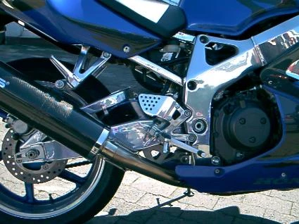 Umbgebautes Motorrad Honda CBR 900 RR Fireblade Bild 5: Umbgebautes Motorrad Honda CBR 900 RR Fireblade