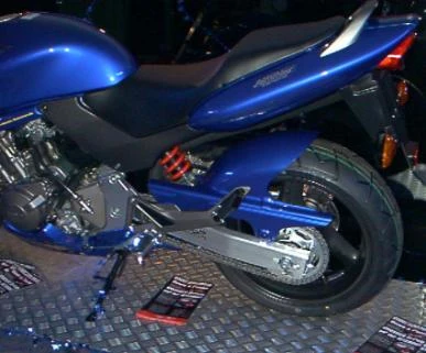 Umbgebautes Motorrad Honda CB 600 F Hornet Bild 2: Umbgebautes Motorrad Honda CB 600 F Hornet