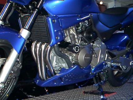 Umbgebautes Motorrad Honda CB 600 F Hornet Bild 3: Umbgebautes Motorrad Honda CB 600 F Hornet