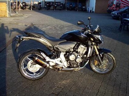 Umbgebautes Motorrad Honda CB 600 S Hornet Bild 1: Umbgebautes Motorrad Honda CB 600 S Hornet