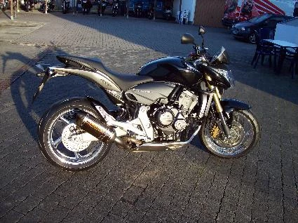 Umbgebautes Motorrad Honda CB 600 S Hornet Bild 2: Umbgebautes Motorrad Honda CB 600 S Hornet